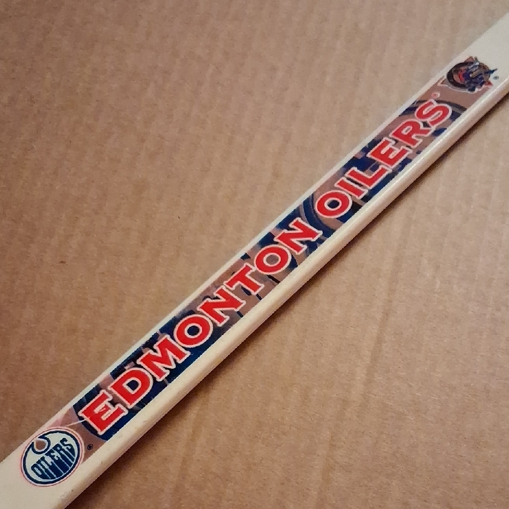 InGlasCo. Edmonton Oilers Mini Hockey Stick - Cream with Red/Blue Logo